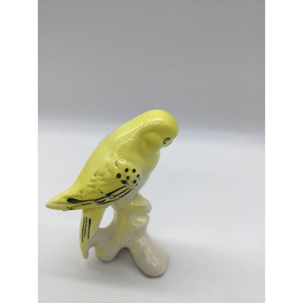 Vintage 4”‎ yellow bird figurine Japan ceramic aviary farmhouse cottagecore